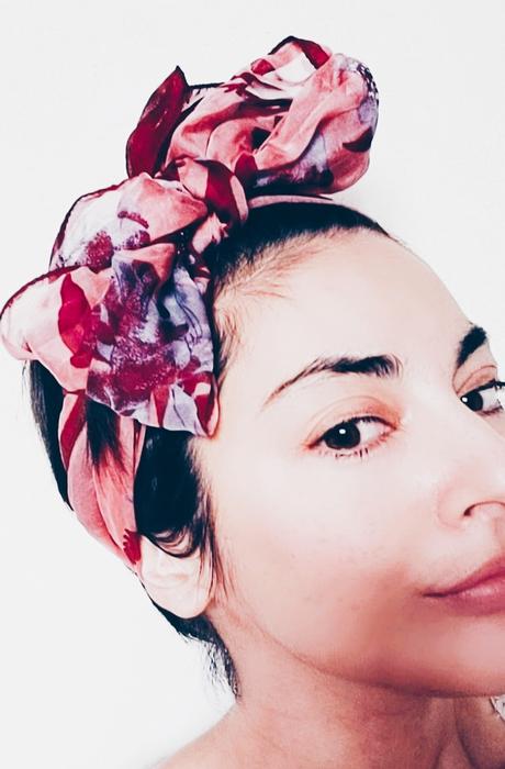 Pañuelos, turbantes y vinchas, los salvadores capilares de la cuarentena.