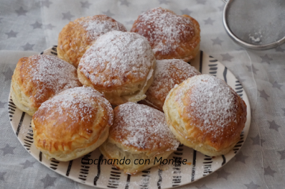 Bollitos de hojaldre rellenos de chocolate