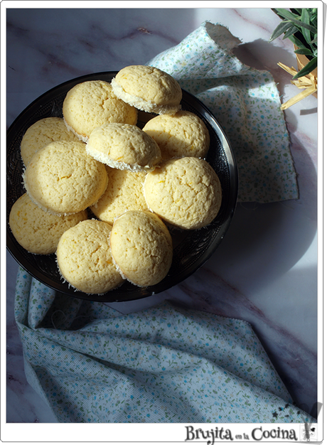 Galletas de limón, chocolate blanco y coco Galletas de limón, chocolate blanco y coco