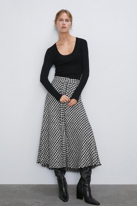 Falda Larga Flores Zara