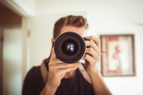 Beneficios de contratar el servicio de un fotógrafo profesional para vuestro negocio online