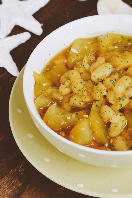 CALDERETA DE ALUBIAS CON CALAMARES CALDERETA DE ALUBIAS CON CALAMARES