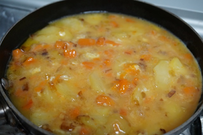 Tortilla de patatas con puerro y calabaza Tortilla de patatas con puerro y calabaza