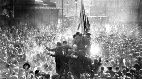 [ARCHIVO DEL BLOG] Historias de la República. Publicada el 19 de octubre de 2009