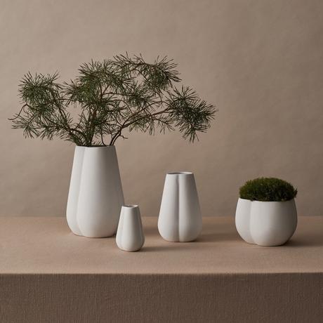 scandinavian design objects scandinavian decor nordic interiors nordic design macetas de diseño macetas interiors with flowers and plants flowerpot flower decor estilo nórdico decoración nórdica decoración con color decoración colorida decoración colores cozy decor colorfull decor charming decor  