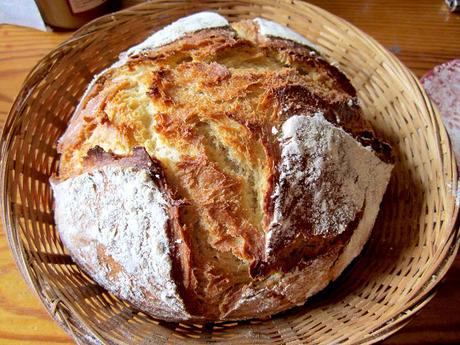 Dibujos y acuarelas en el claustro.