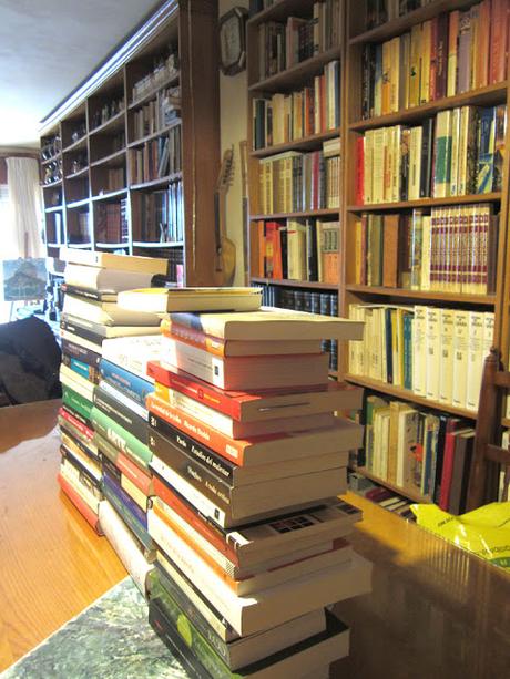 Dibujos y acuarelas en el claustro.