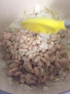 MINESTRONE CON ALUBIAS  Y UN TOQUE DE PESTO