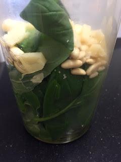 MINESTRONE CON ALUBIAS  Y UN TOQUE DE PESTO