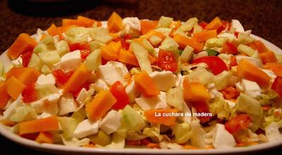 ENSALADA CON PAPAYA Y SALMON AHUMADO