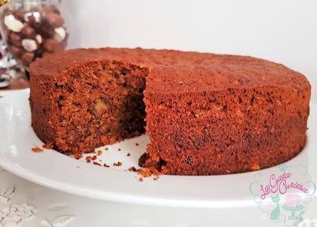 BIZCOCHO DE ZANAHORIA Y ALMENDRA CON PASAS Y NUECES