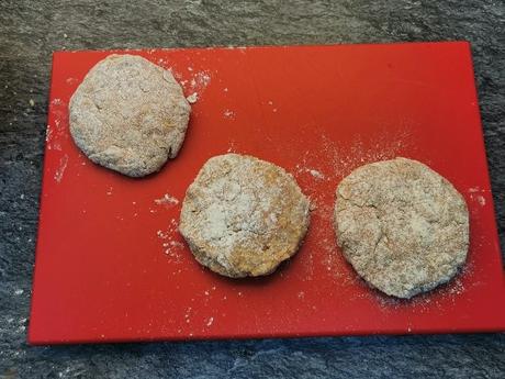 Filetes rusos caseros con puré de patatas Filetes rusos caseros con puré de patatas