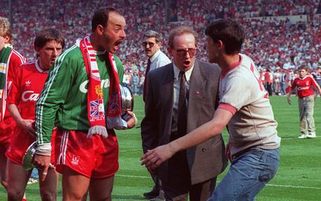 Bruce Grobbelaar, todo genio y carácter. 