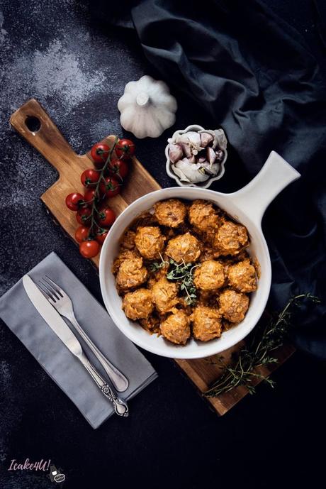 Albóndigas en Salsa Española