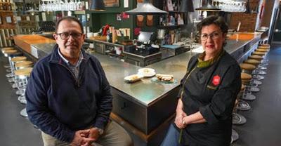 FIDEOS TOSTADOS CON ALI OLI DE PIMIENTOS DEL PIQUILLO Y GAMBONES.
