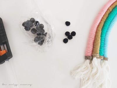 DIY Arcoiris con lana DIY Arcoiris con lana