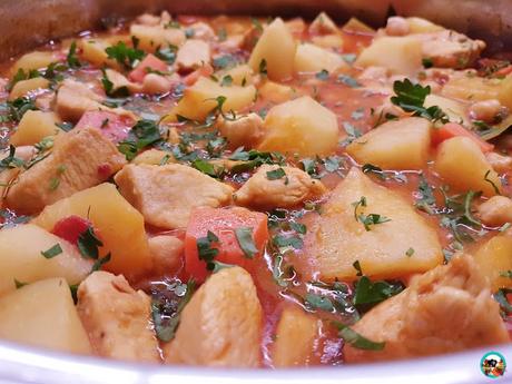 Estofado de pechugas de pollo Estofado de pechugas de pollo