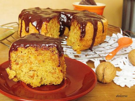 Bizcocho de zanahoria con nueces y chocolate Bizcocho de zanahoria con nueces y chocolate