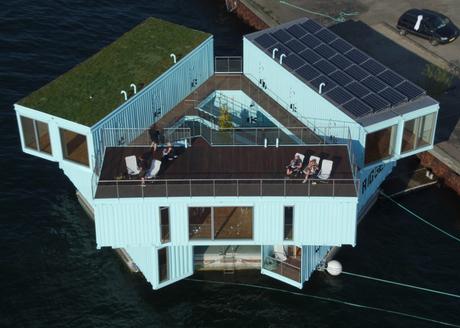 Los edificios, las armas secretas en el combate de enfermedades infecciosas urban-rigger-bjarke-ingels-kim-loudrup-floating-student-houses_dezeen_2364_ss_5