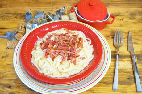 NO TE VAS A CREER QUE SE HAGAN TAN RAPIDOS ESTOS ESPAGUETIS CON BEICON Y SALSA DE QUESO espaguetis con bacon y queso, espaguetis con beicon, espaguetis con beicon y nata, espaguetis con beicon y salsa de queso, espaguetis recetas, pasta recetas, recetas de espaguetis, recetas de pasta, las delicias de mayte,