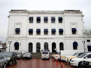 Un Palacio de la Cultura que albergó las sedes de los Poderes Legislativo y Judicial en Panamá. Un Palacio de la Cultura que albergó las sedes de los Poderes Legislativo y Judicial en Panamá.