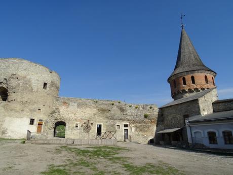 UCRANIA: LAS FORTALEZAS DE KAMYANETS PODILSKY Y KHOTYN