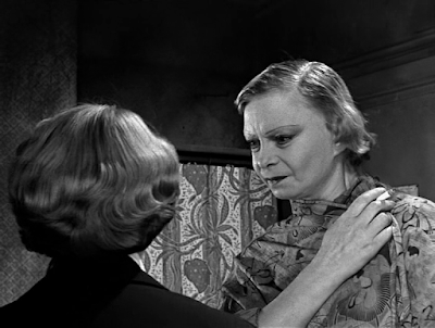 ES EL TIEMPO DE LOS ASESINOS (ALMAS PERVERSAS) (Voici le temps des assassins) (Deadlier Than the Male) (Francia, 1958) Intriga