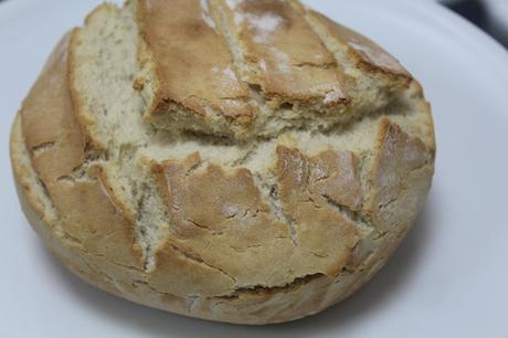 PAN BLANCO SIN AMASADO CON MASA MADRE