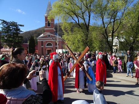 UCRANIA: LA SEMANA SANTA EN RAKHIV