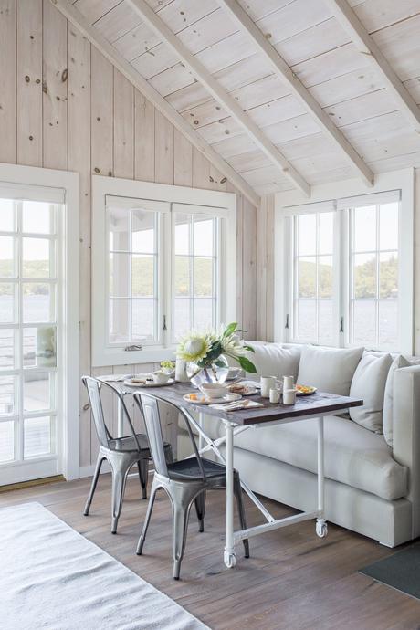 wood house modern wood house Massachusetts Connecticut decor madera natural lake house estilo americano design house decoración en blanco coastal style casas madera americanas Casa de madera casa de diseño american style american decor  