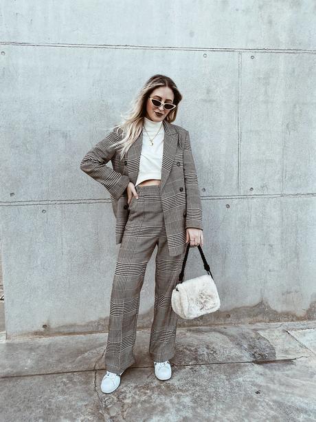 EL TRAJE EL TRAJE