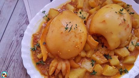 Chocos con langostinos y salsa malagueña Chocos con langostinos y salsa malagueña