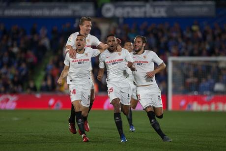 Así será el centro del campo del Sevilla FC 2020-21: Bajas, fichajes e intransferibles