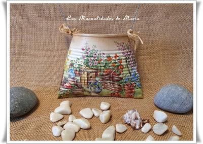 LATA RECICLADA CON DECOUPAGE