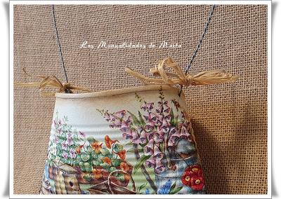 LATA RECICLADA CON DECOUPAGE