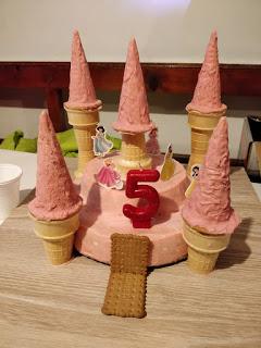 TARTA CASTILLO DE PRINCESAS