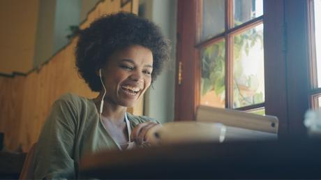 Emagister dona un millón de euros en becas para formar a los profesionales del futuro