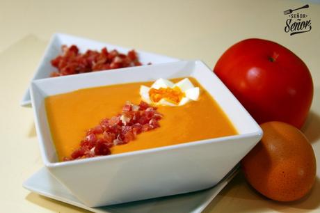 Salmorejo cordobés, receta tradicional paso a paso