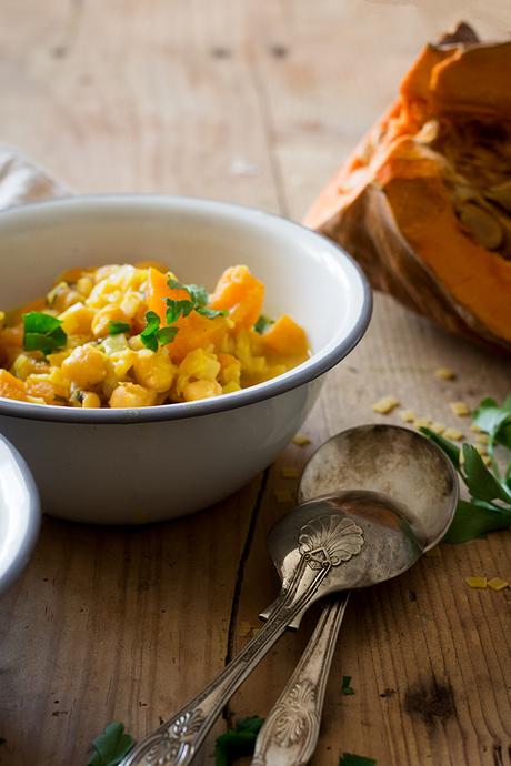 MINESTRONE DE CALABAZA, GARBANZOS Y PASTA