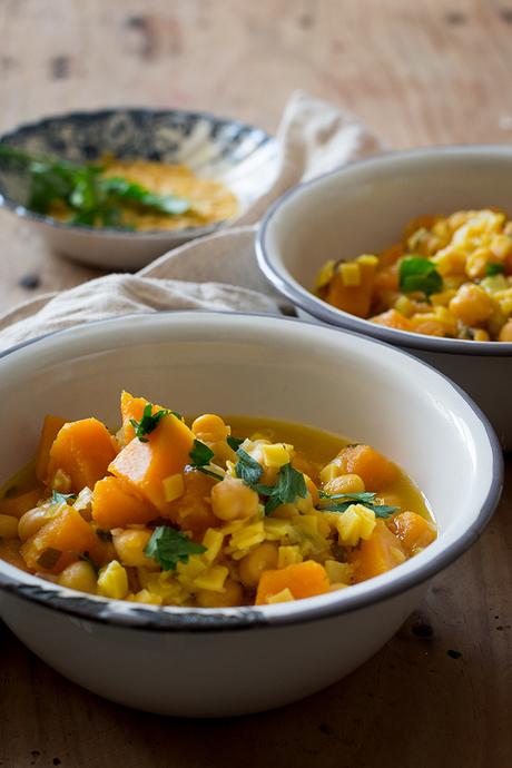 MINESTRONE DE CALABAZA, GARBANZOS Y PASTA