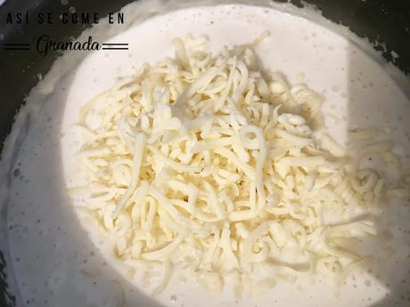 Galets sin gluten rellenos de pollo y gratinados. Juego de blogueros 2.0