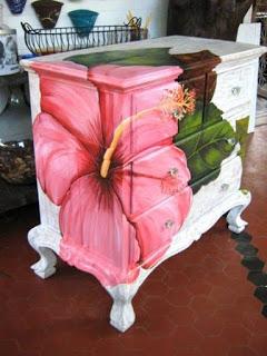 10 Muebles de madera decorados con la técnica de decoupage