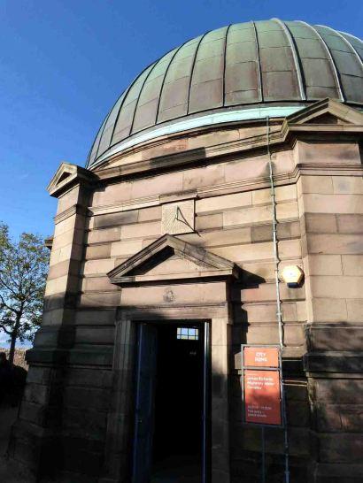 El Observatorio de Calton Hill en Edimburgo El Observatorio de Calton Hill en Edimburgo