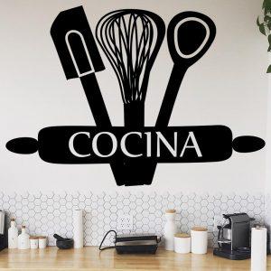 Cómo colocar correctamente un vinilo en la cocina