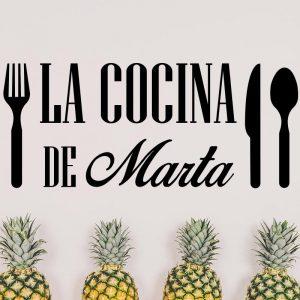 Cómo colocar correctamente un vinilo en la cocina