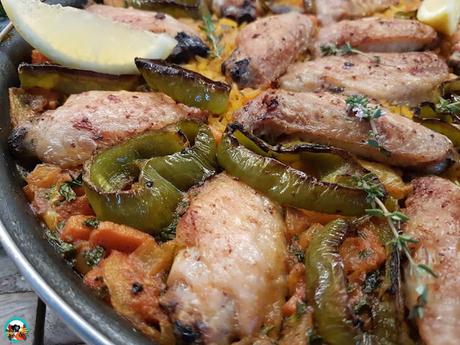 Arroz con alitas de pollo