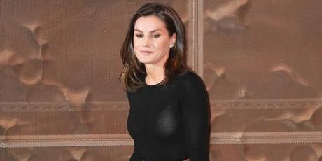 Falda Piel Roja Uterque