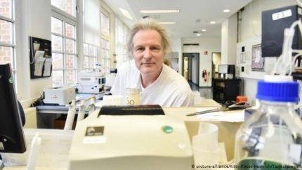 Es “inmoral” vender test en 100 dólares cuando vale casi siete, dice creador de pruebas para detectar COVID-19