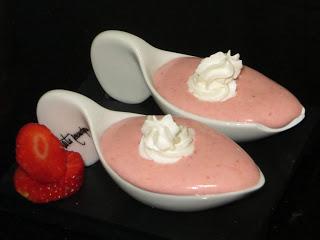 ESPUMA DE FRESAS EN MAMBO