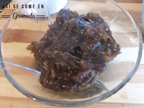 Volovant de queso y crema de dátiles